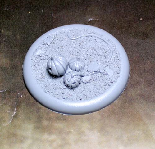 Scenic Bases: 50mm Field Of Screams #4, Round Lip